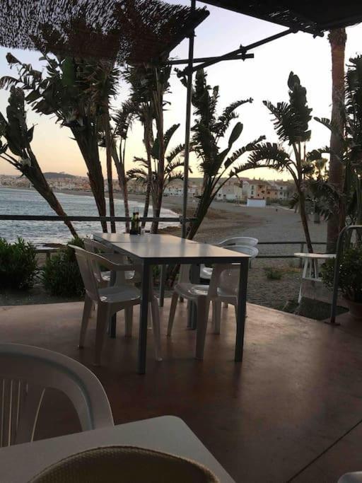Superbe Appartement Avec Piscine A 800M De La Mer Bahia de Casares Esterno foto